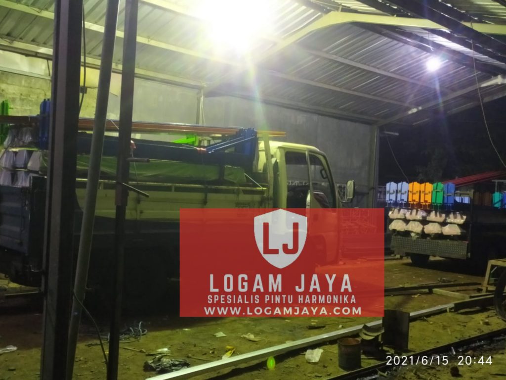 Jasa Pintu Harmonika Kolaka Yang Berkualitas Dan Terpercaya jasa pintu harmonika Kolaka terpercaya 1024x768 - Jasa Pintu Harmonika Kolaka Yang Berkualitas Dan Terpercaya