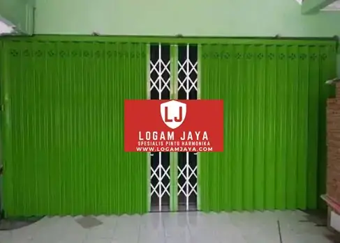 Pintu Harmonika KW2 jasa pintu harmonika trenggalek termurah dengan kualitas terbaik 1 - Pintu Harmonika KW2