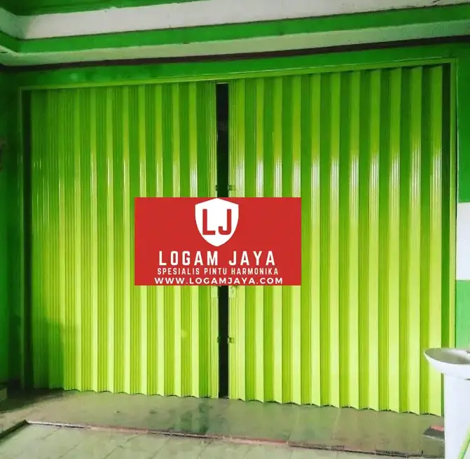 Pintu Harmonika Medium / KW1 jasa pintu harmonika tuban dengan harga terjangkau dan terpercaya 1 600x587 - Pintu Harmonika Medium / KW1